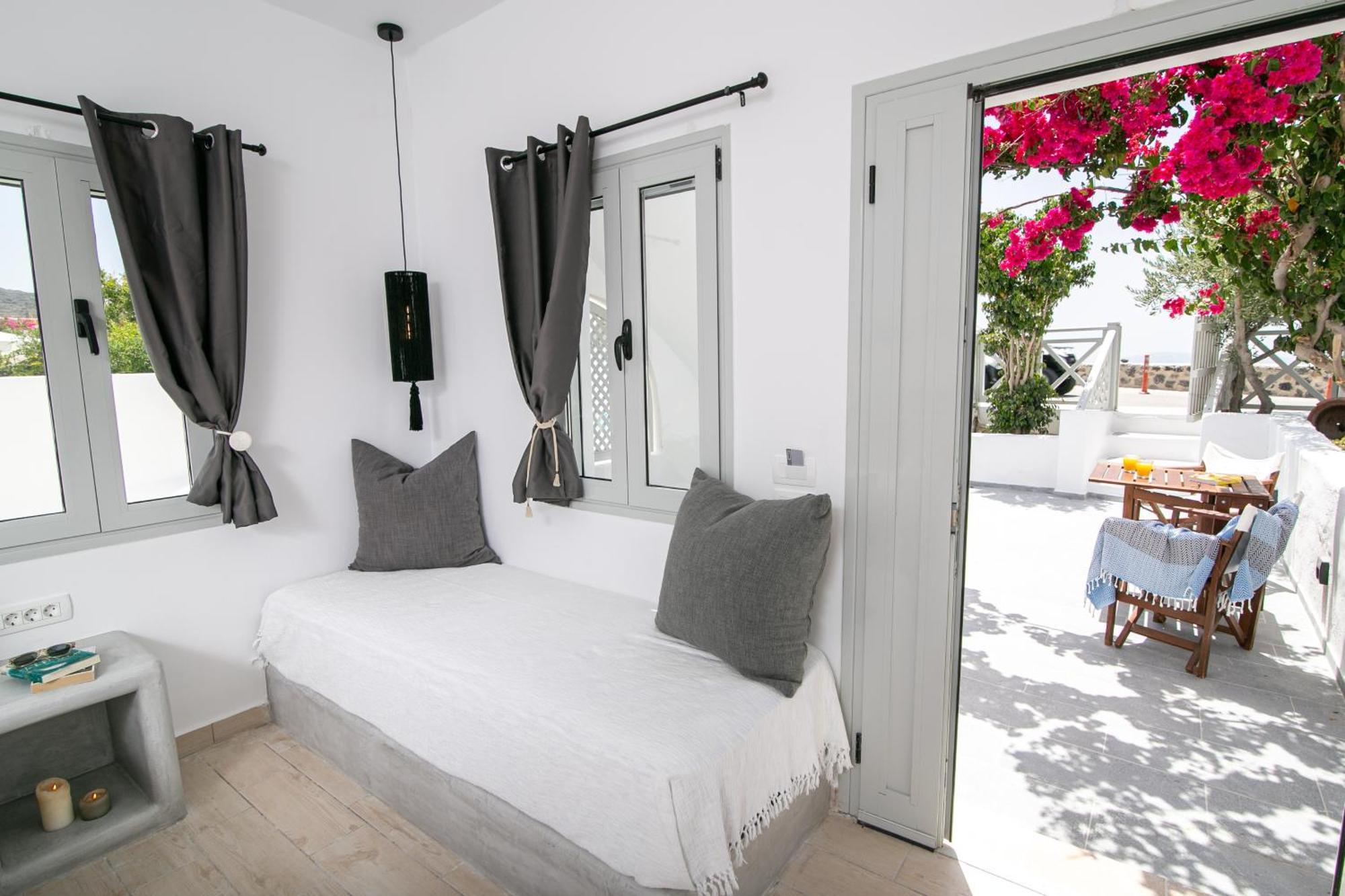 Sensia Luxury Apartment With Hot Tub เอีย ภายนอก รูปภาพ